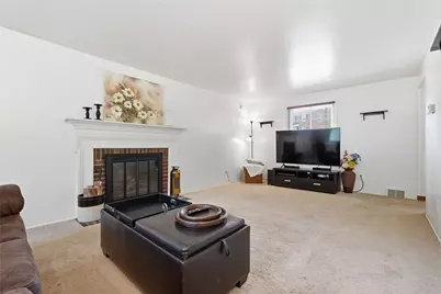 174 Crescent Garden Dr, Pittsburgh, PA 15235 - Photo 8