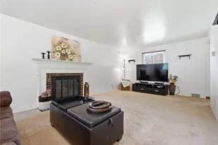 174 Crescent Garden Dr, Pittsburgh, PA 15235 - Photo 8