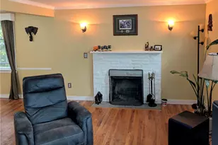 202 Park Pl, Ross Twp, PA 15237 - Photo 2