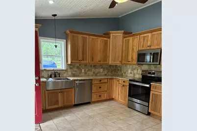 160 Royal Oak Dr, Penn Township, PA 16002 - Photo 2
