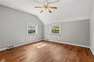 5211 White Oak Dr, Pittsburgh, PA 15147 - Photo 18