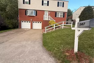 247 Darlan Hill Dr, Pittsburgh, PA 15239 - Photo 2