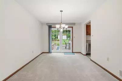 1409 Royal Park Blvd, South Park, PA 15129 - Photo 10