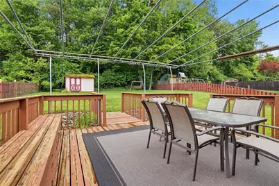 1409 Royal Park Blvd, South Park, PA 15129 - Photo 34
