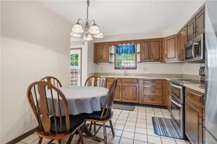1409 Royal Park Blvd, South Park, PA 15129 - Photo 14