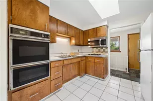 101 Hibiscus Dr, Wilkins Township, PA 15145 - Photo 10