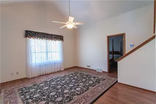 1039 Timberwood Dr, Chippewa Township, PA 15010 - Photo 4