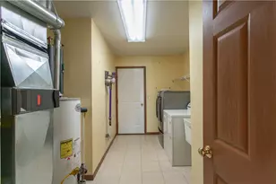 1039 Timberwood Dr, Chippewa Township, PA 15010 - Photo 24