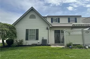 1039 Timberwood Dr, Chippewa Township, PA 15010 - Photo 4