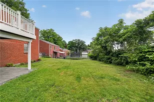 5038 Carlyn Dr, Pittsburgh, PA 15236 - Photo 24