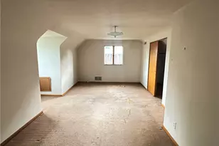 2 Emerson St, Uniontown, PA 15401 - Photo 10