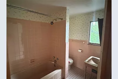 2 Emerson St, Uniontown, PA 15401 - Photo 16