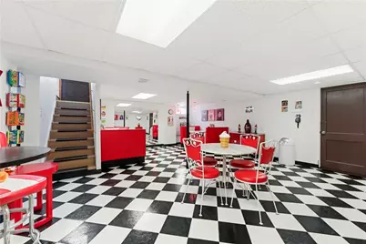 200 Avenue F, Pittsburgh, PA 15221 - Photo 34