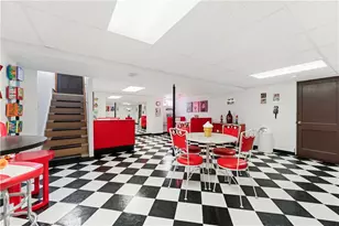 200 Avenue F, Pittsburgh, PA 15221 - Photo 34