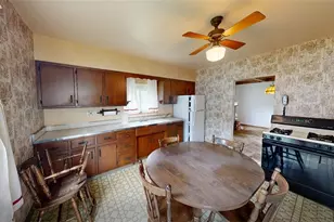 897 Spruce St, East Rochester, PA 15074 - Photo 2