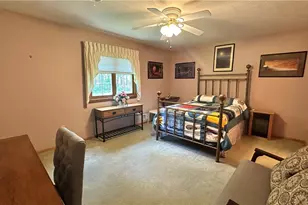 117 Windy Dr, Center Township, PA 16001 - Photo 36
