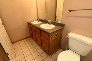 117 Windy Dr, Center Township, PA 16001 - Photo 38