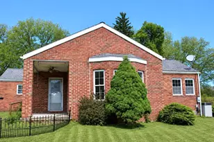 57 Hillcrest Ln, Uniontown, PA 15401 - Photo 2