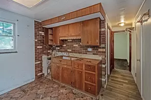 610 Pennview Dr, Pittsburgh, PA 15235 - Photo 8