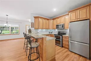 52 Golfwood Dr, Hermitage, PA 16148 - Photo 10