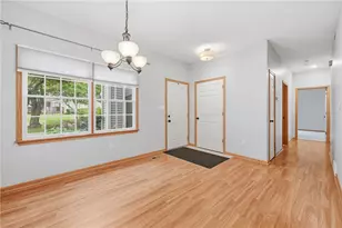 52 Golfwood Dr, Hermitage, PA 16148 - Photo 6