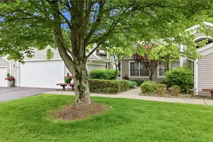 52 Golfwood Dr, Hermitage, PA 16148 - Photo 2