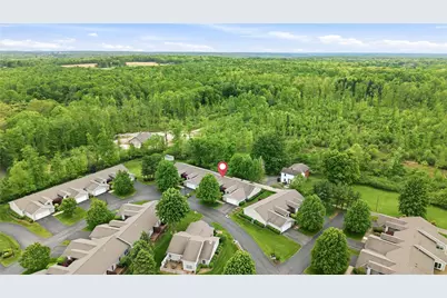 52 Golfwood Dr, Hermitage, PA 16148 - Photo 1