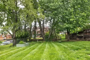 411 Maple St, West Mifflin, PA 15122 - Photo 4