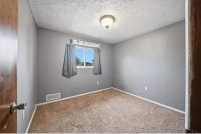 890 4th Street, Baden, PA 15005 - Photo 18