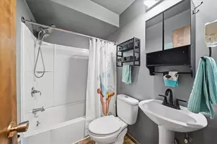 890 4th St, Baden, PA 15005 - Photo 16