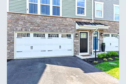 4004 Crown Dr, South Park, PA 15129 - Photo 2