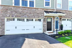 4004 Crown Dr, South Park, PA 15129 - Photo 2