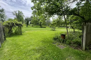 1017 Schweitzer Rd, Elizabeth Twp/Boro, PA 15135 - Photo 12