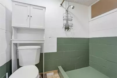 6801 Buchanan Avenue, West Mifflin, PA 15122 - Photo 32