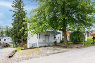 28 Meadow St, Carroll Twp, PA 15063 - Photo 4
