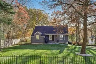 312 Frazier Dr, Neshannock Township, PA 16105 - Photo 2
