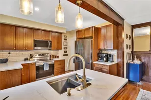 2002 Lacrosse St, Pittsburgh, PA 15218 - Photo 12