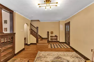 2002 Lacrosse St, Pittsburgh, PA 15218 - Photo 6
