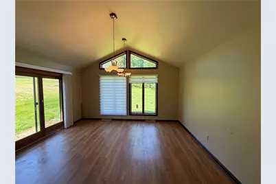 622 Cross St, Slippery Rock, PA 16057 - Photo 2