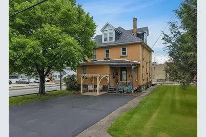201 Thompson St, Latrobe, PA 15650 - Photo 2