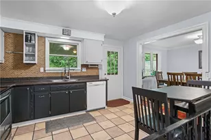 1498 Parkview Dr, Pittsburgh, PA 15101 - Photo 12
