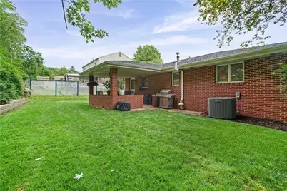 1498 Parkview Dr, Pittsburgh, PA 15101 - Photo 32