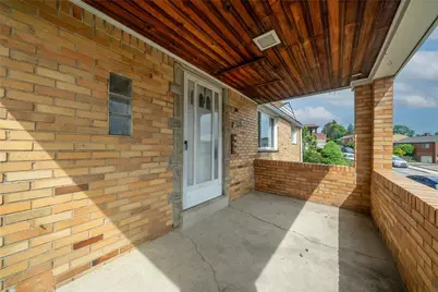 529 Beaufort Ave, Pittsburgh, PA 15226 - Photo 4
