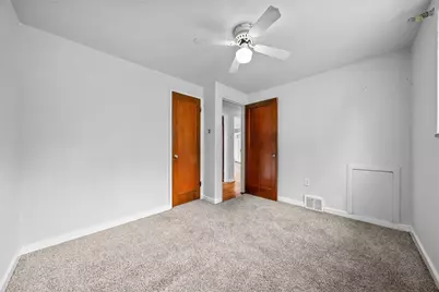 529 Beaufort Ave, Pittsburgh, PA 15226 - Photo 14