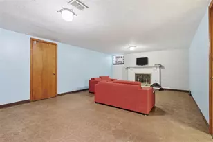 4798 Doverdell Dr, Pittsburgh, PA 15236 - Photo 24