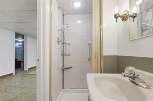 4798 Doverdell Dr, Pittsburgh, PA 15236 - Photo 28