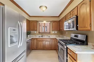 1393 Washington Rd, Pittsburgh, PA 15228 - Photo 16