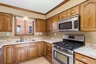 1393 Washington Rd, Pittsburgh, PA 15228 - Photo 18