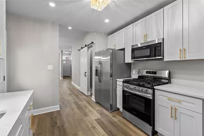 830 Adelaide St, Schenley Heights, PA 15219 - Photo 8
