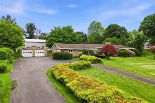 944 Mercer Rd, Center Township, PA 16001 - Photo 2